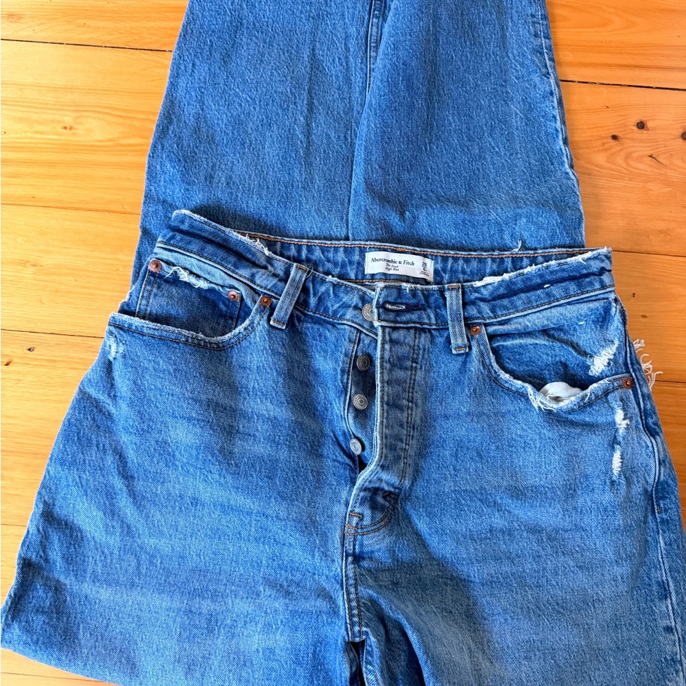 Abercrombie & Fitch Curve Love Dad High Rise Jeans